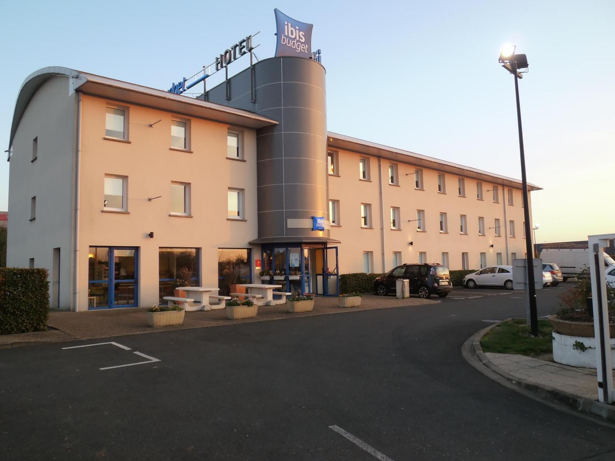 Ibis Budget Meung Sur Loire Exterior photo